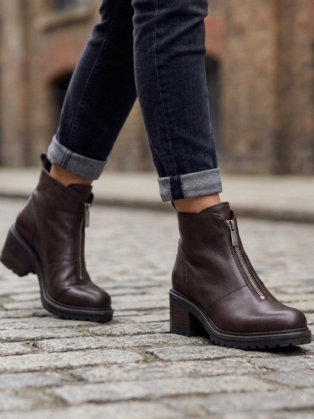 Vintage Y2K Esprit Dark Brown Leather Zip Front Ankle Boots